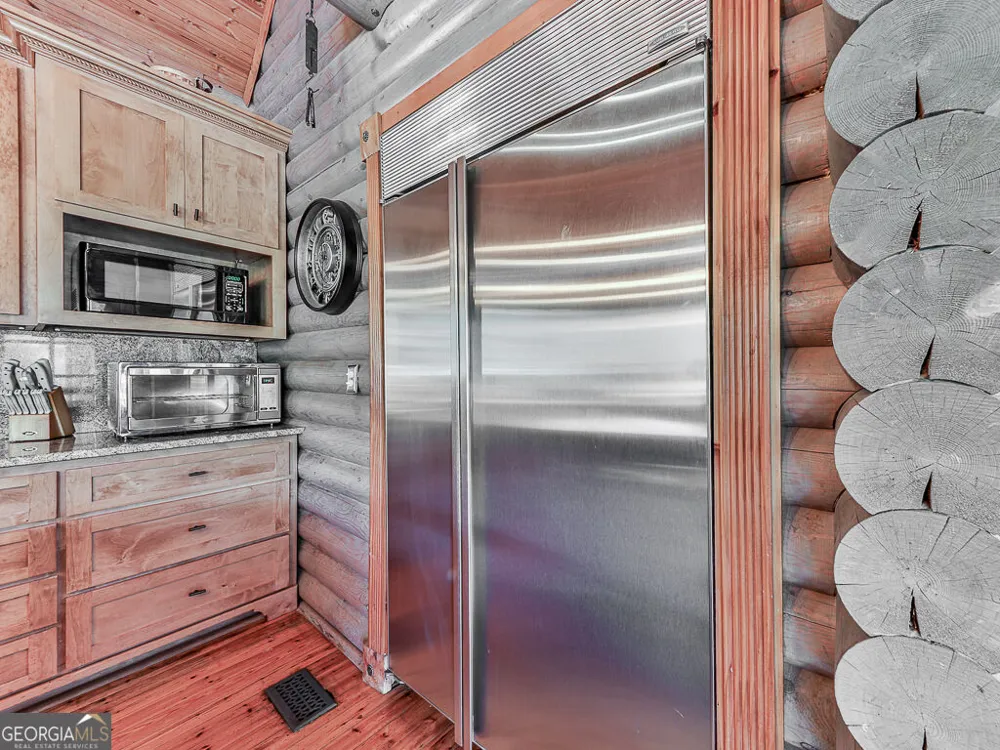 201 Mountainside PKWY Ellijay, GA 30536