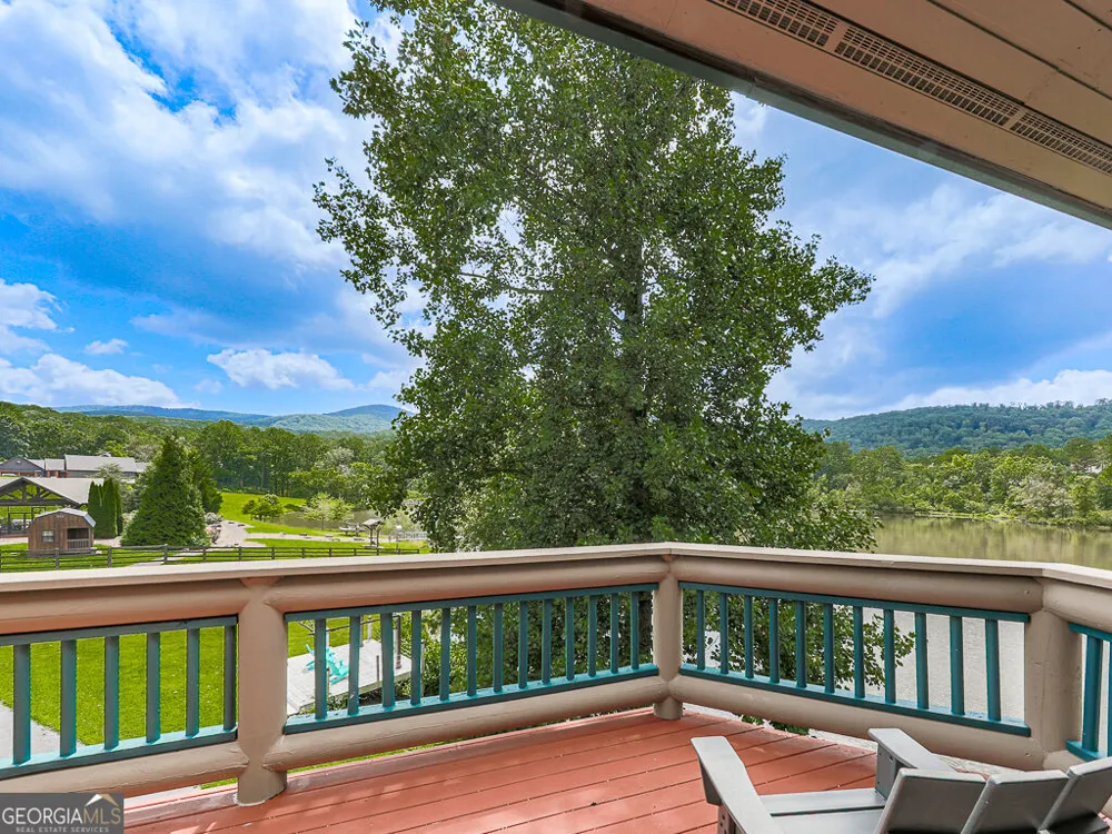201 Mountainside PKWY Ellijay, GA 30536