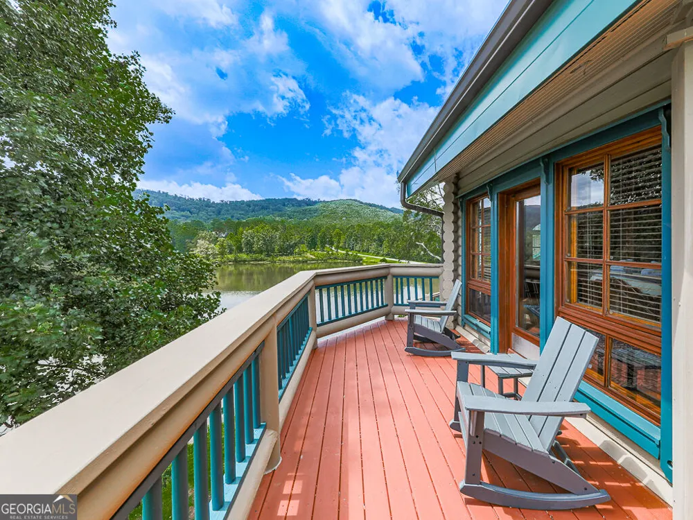 201 Mountainside PKWY Ellijay, GA 30536