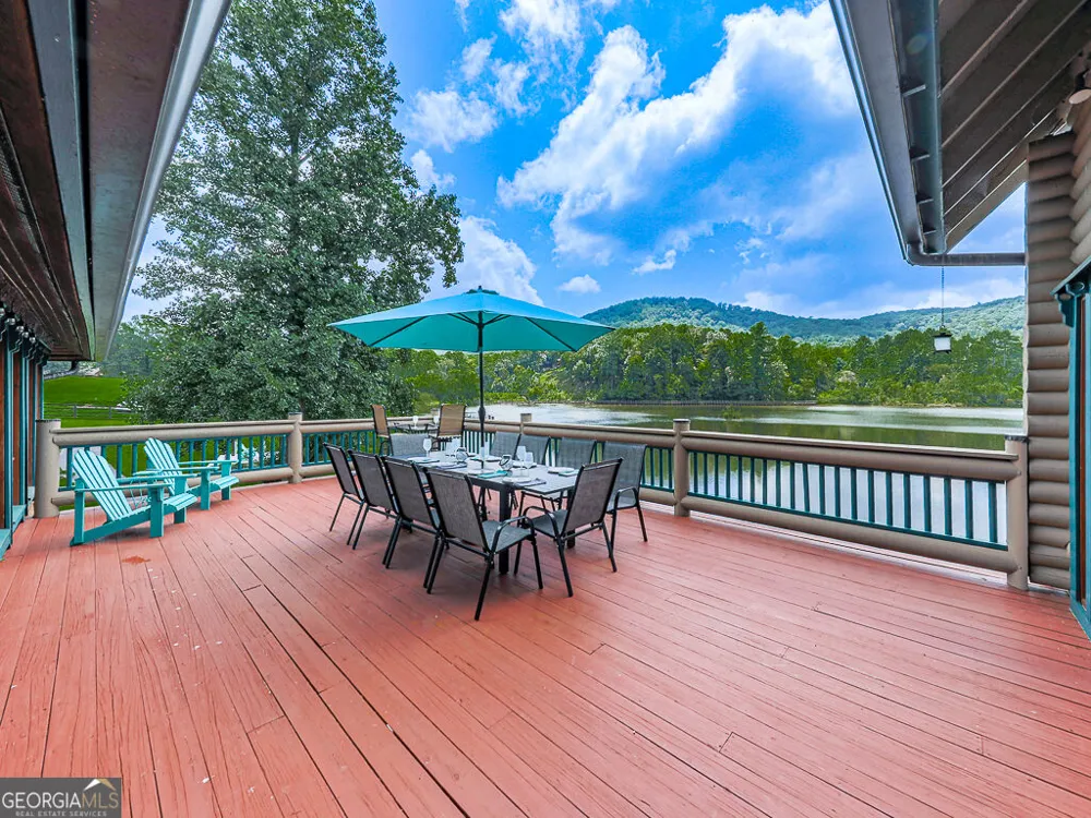 201 Mountainside PKWY Ellijay, GA 30536