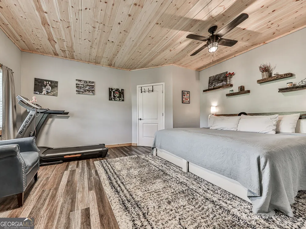 201 Mountainside PKWY Ellijay, GA 30536