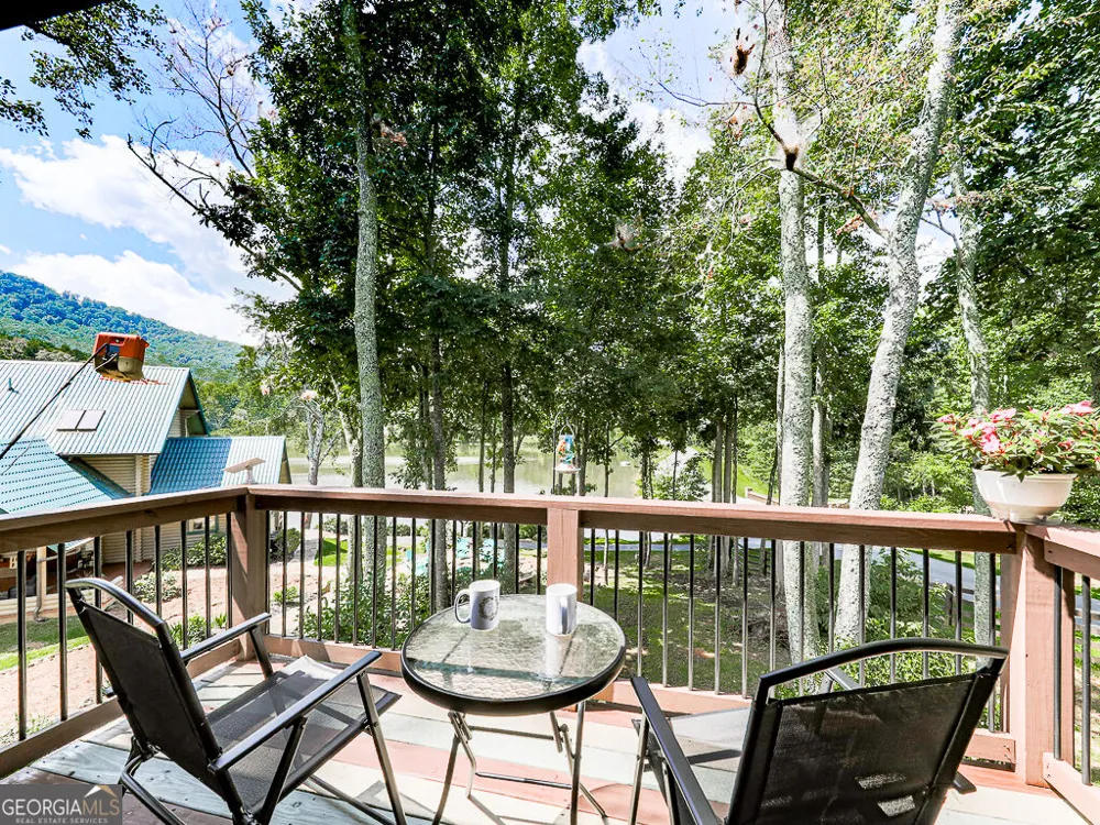 201 Mountainside PKWY Ellijay, GA 30536
