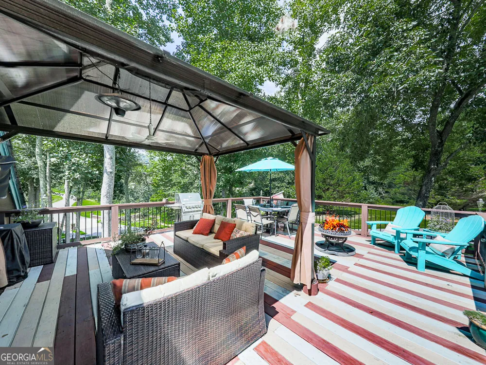 201 Mountainside PKWY Ellijay, GA 30536