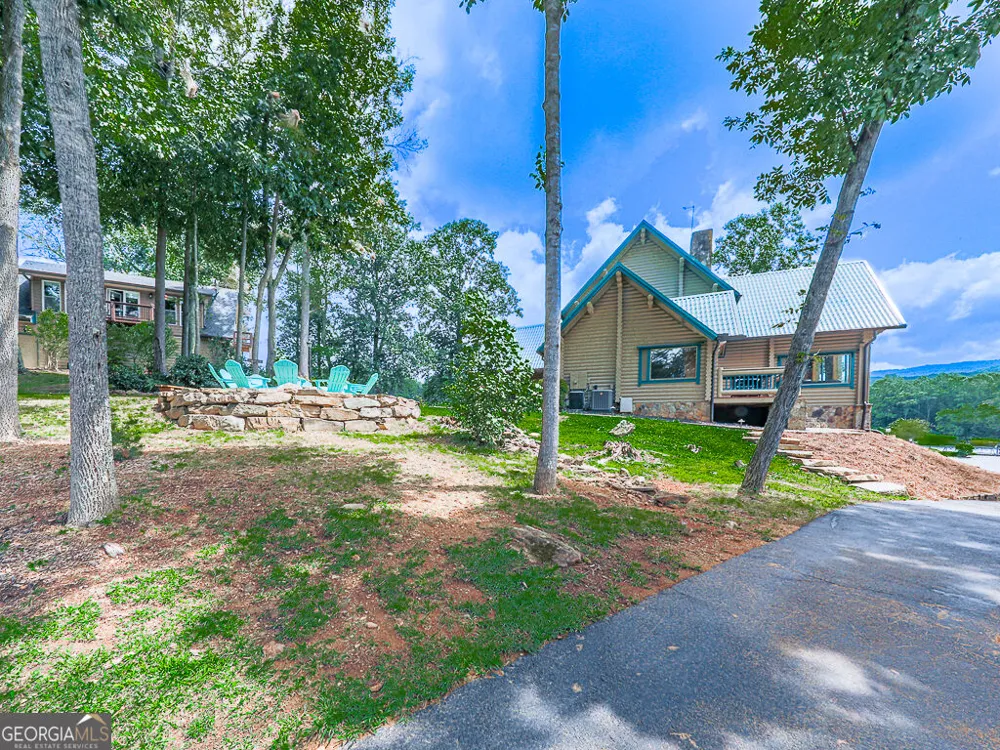 201 Mountainside PKWY Ellijay, GA 30536