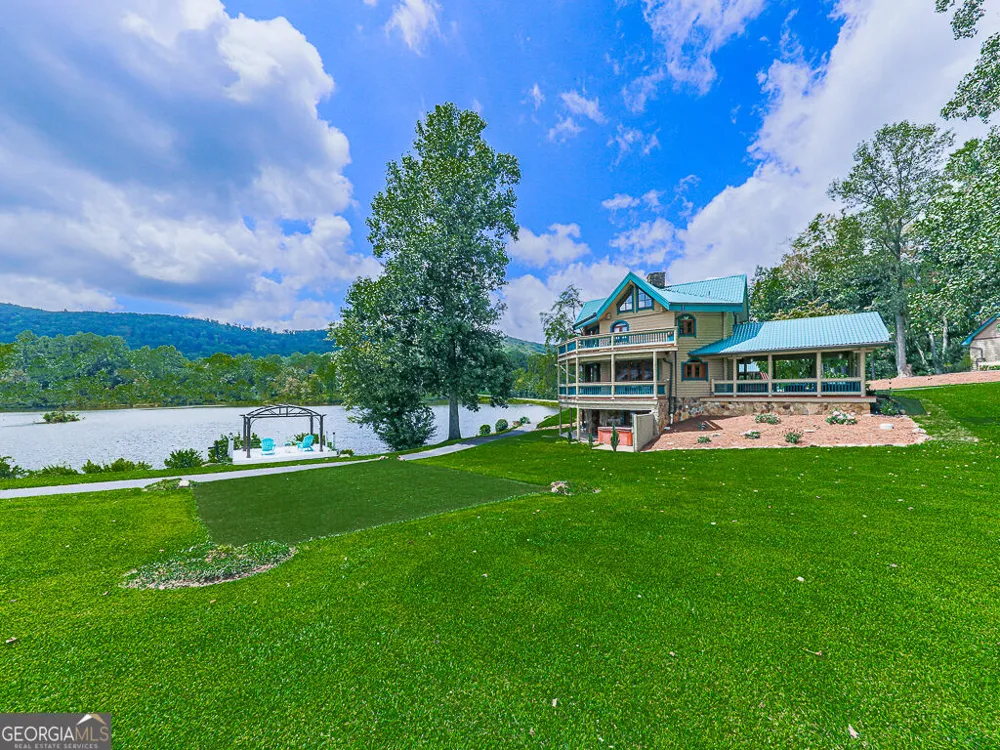 201 Mountainside PKWY Ellijay, GA 30536