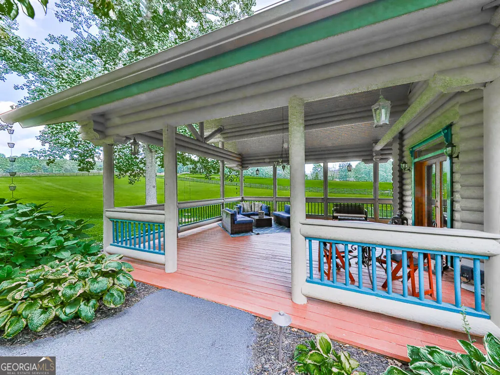 201 Mountainside PKWY Ellijay, GA 30536