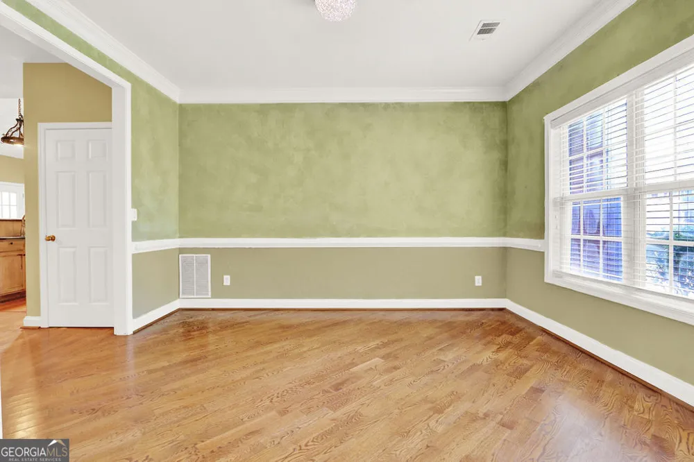 1955 Fairway Close TER Lawrenceville, GA 30043
