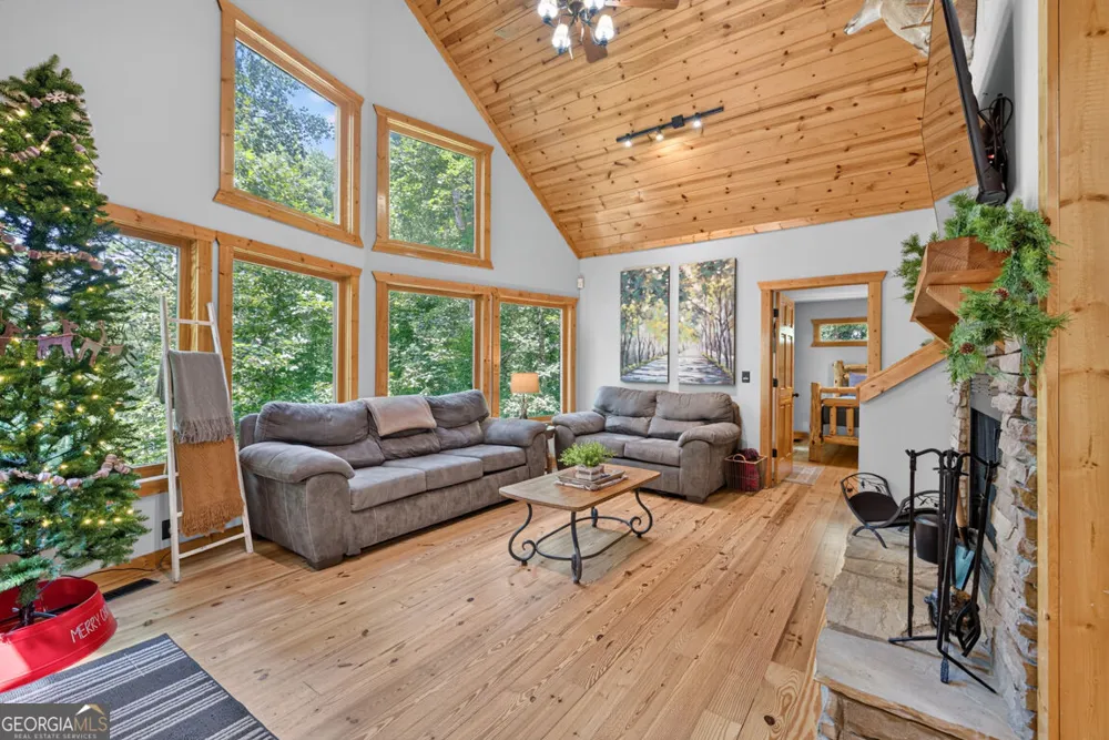 10 Esker CT Ellijay, GA 30540