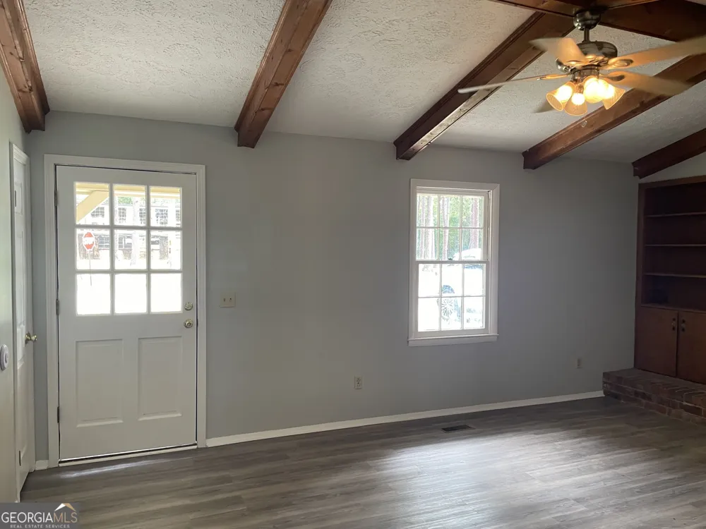 124 Alexander AVE Reidsville, GA 30453