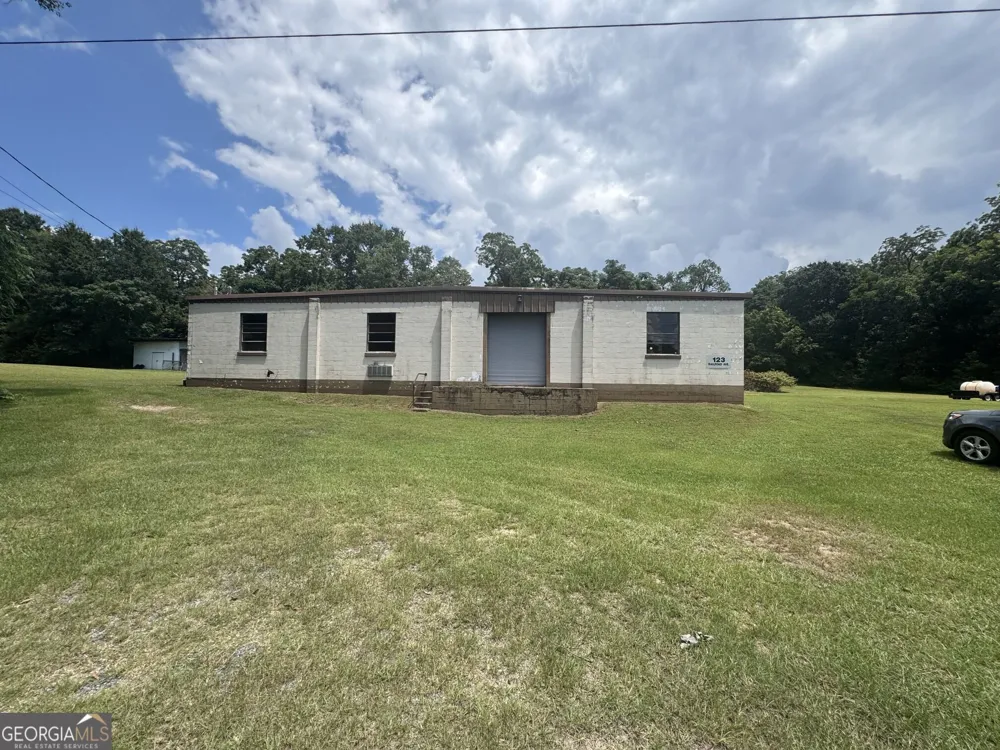 123 Railroad AVE Talbotton, GA 31827