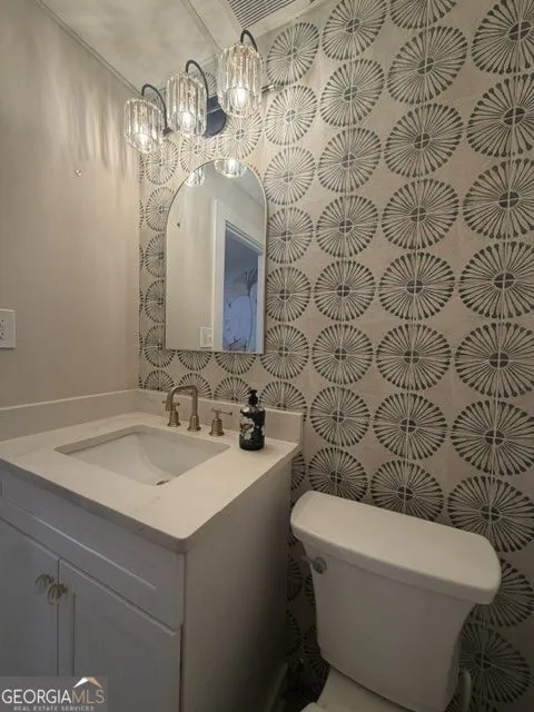 425 E CROSSVILLE RD Roswell, GA 30075