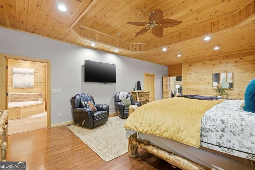 4725 Boardtown RD Ellijay, GA 30540