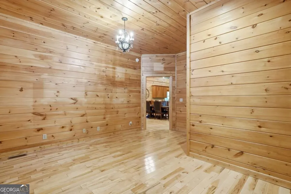 4725 Boardtown RD Ellijay, GA 30540