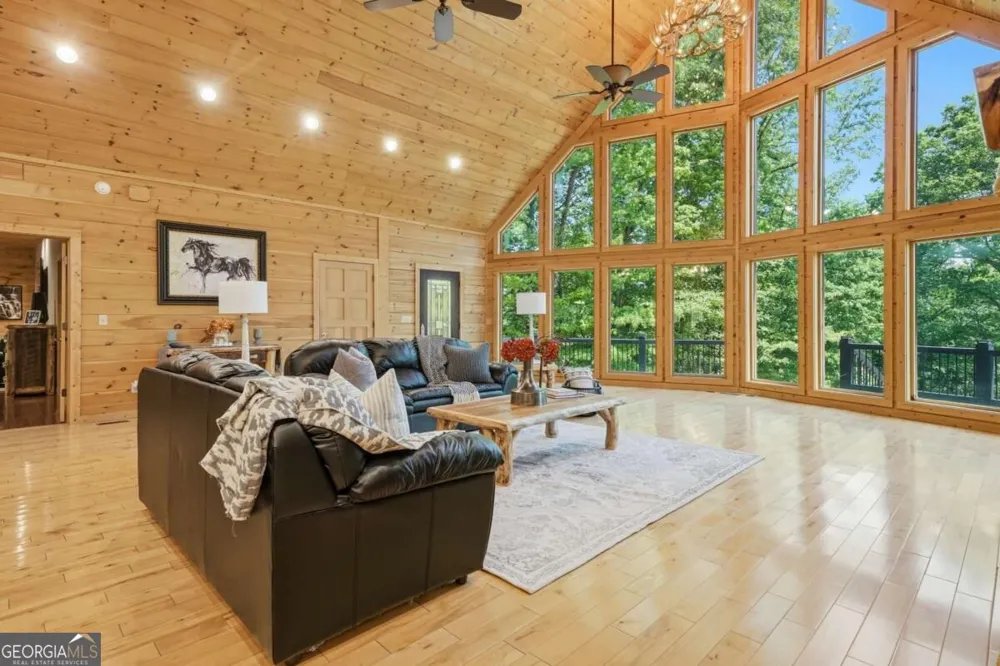 4725 Boardtown RD Ellijay, GA 30540