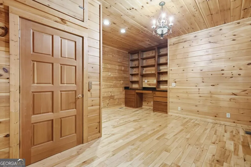 4725 Boardtown RD Ellijay, GA 30540