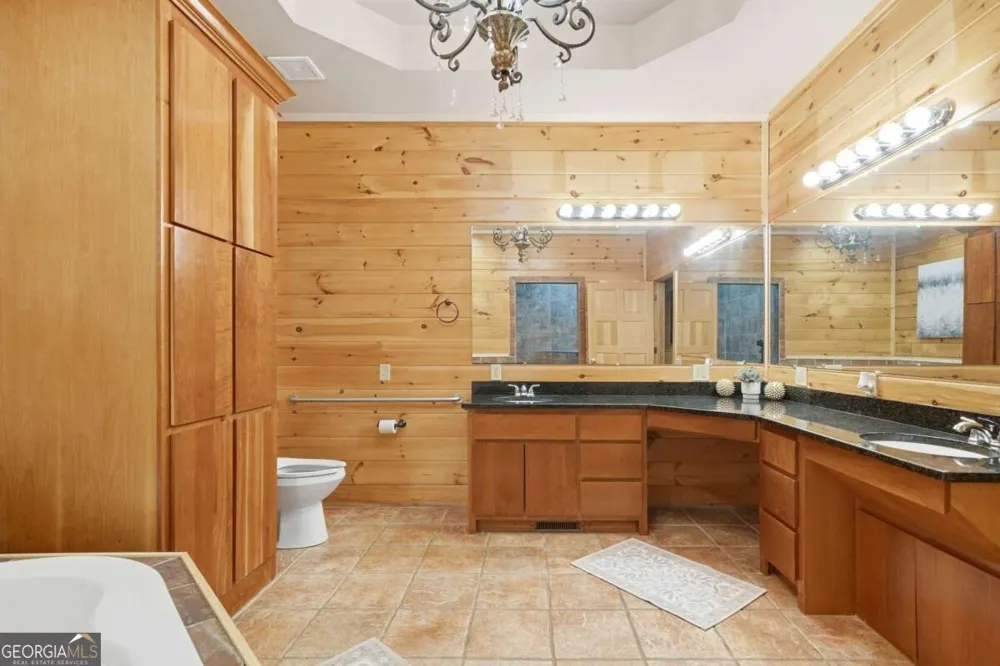 4725 Boardtown RD Ellijay, GA 30540