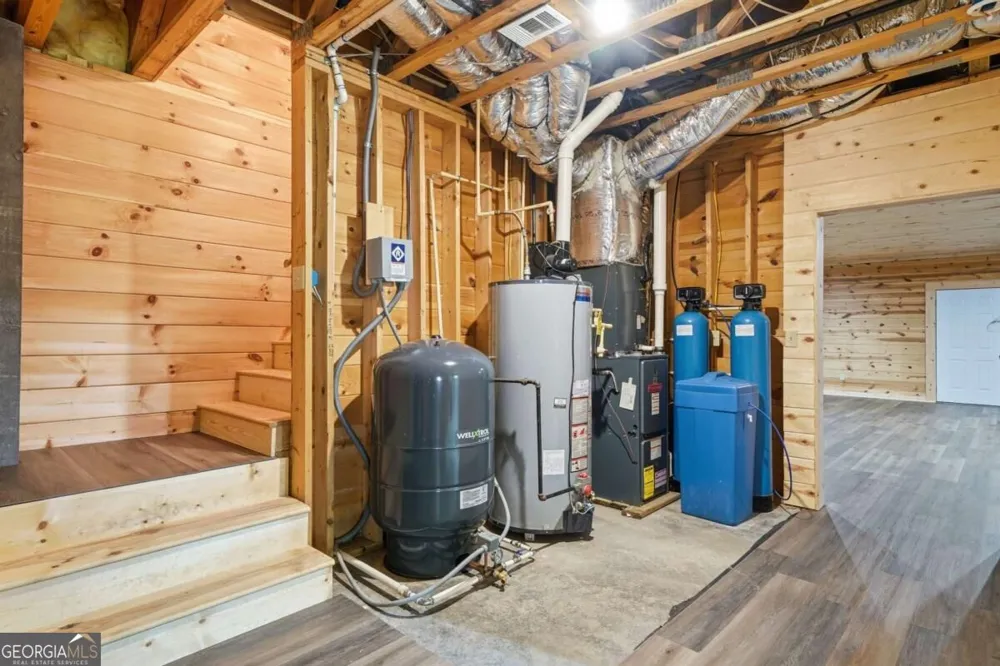 4725 Boardtown RD Ellijay, GA 30540