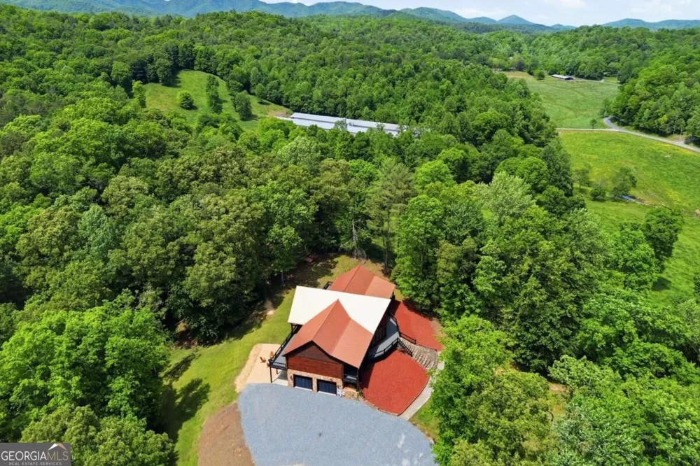4725 Boardtown RD Ellijay, GA 30540