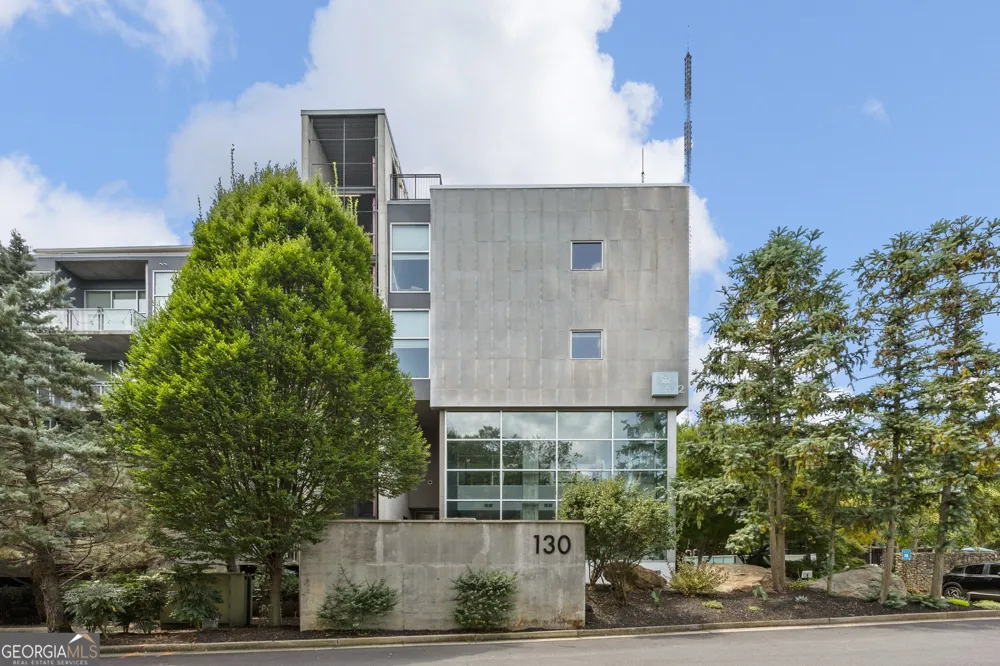 130 Arizona AVE NE Atlanta, GA 30307