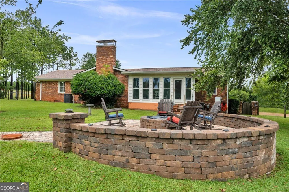 2685 US Highway 441 S Irwinton, GA 31042