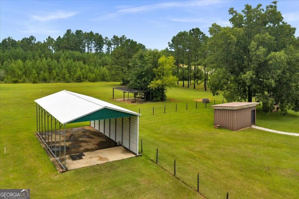 2685 US Highway 441 S Irwinton, GA 31042