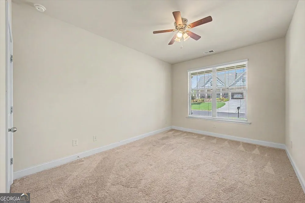 43 Stateley Oaks DR SE Cartersville, GA 30120