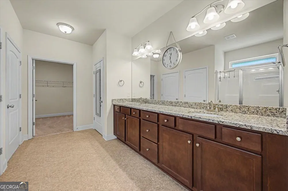 43 Stateley Oaks DR SE Cartersville, GA 30120
