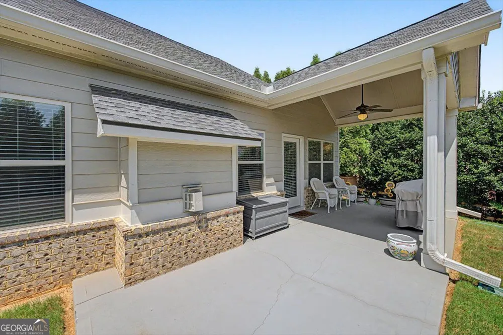 43 Stateley Oaks DR SE Cartersville, GA 30120