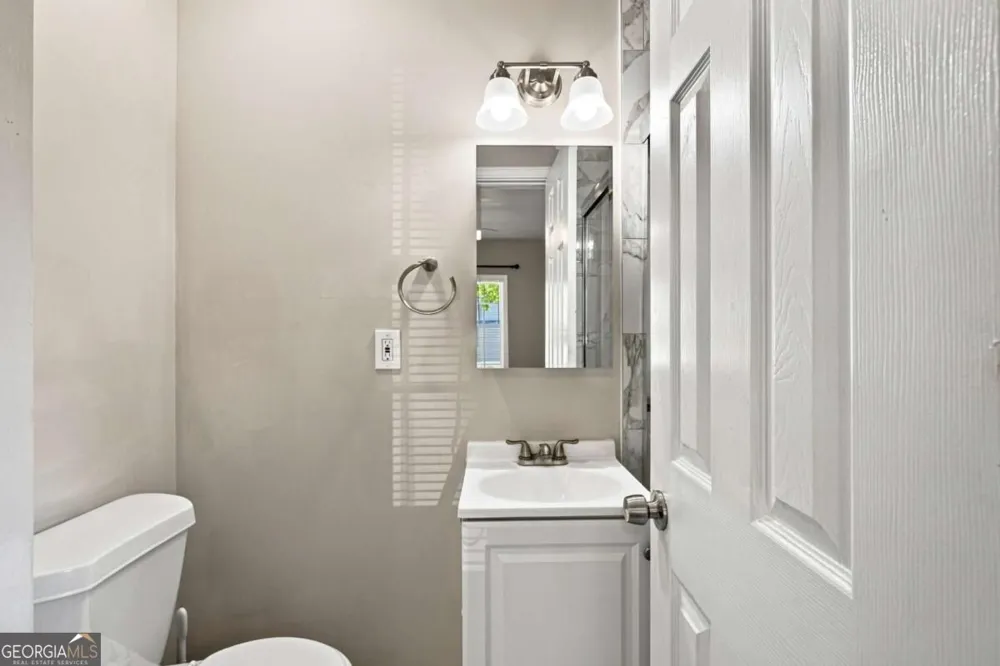 1357 Lorenzo DR SW Atlanta, GA 30310