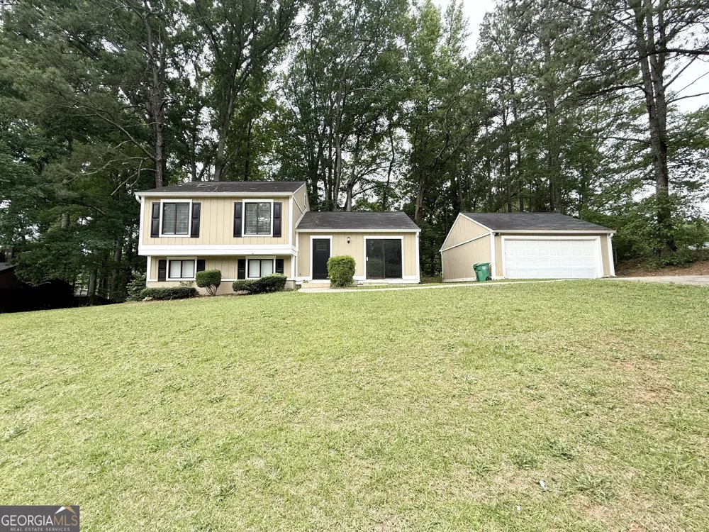 4887 Martins Crossing RD Stone Mountain, GA 30088