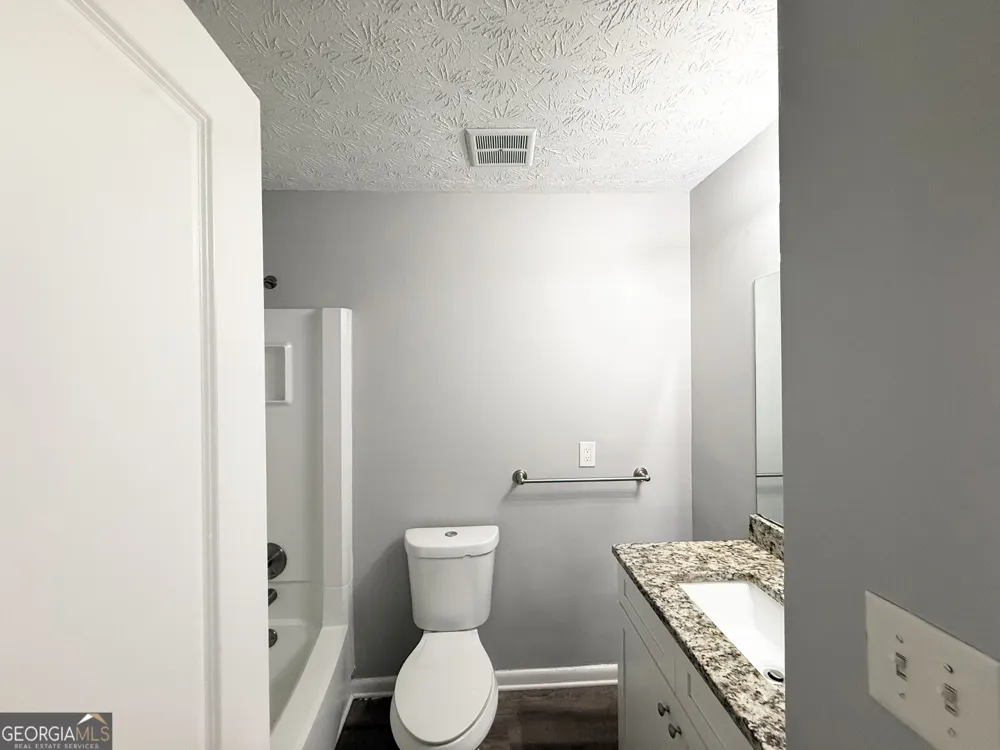 4887 Martins Crossing RD Stone Mountain, GA 30088