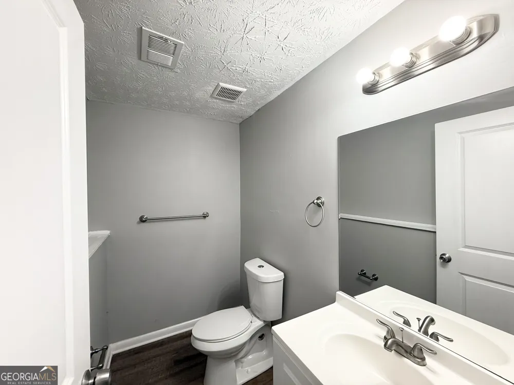4887 Martins Crossing RD Stone Mountain, GA 30088