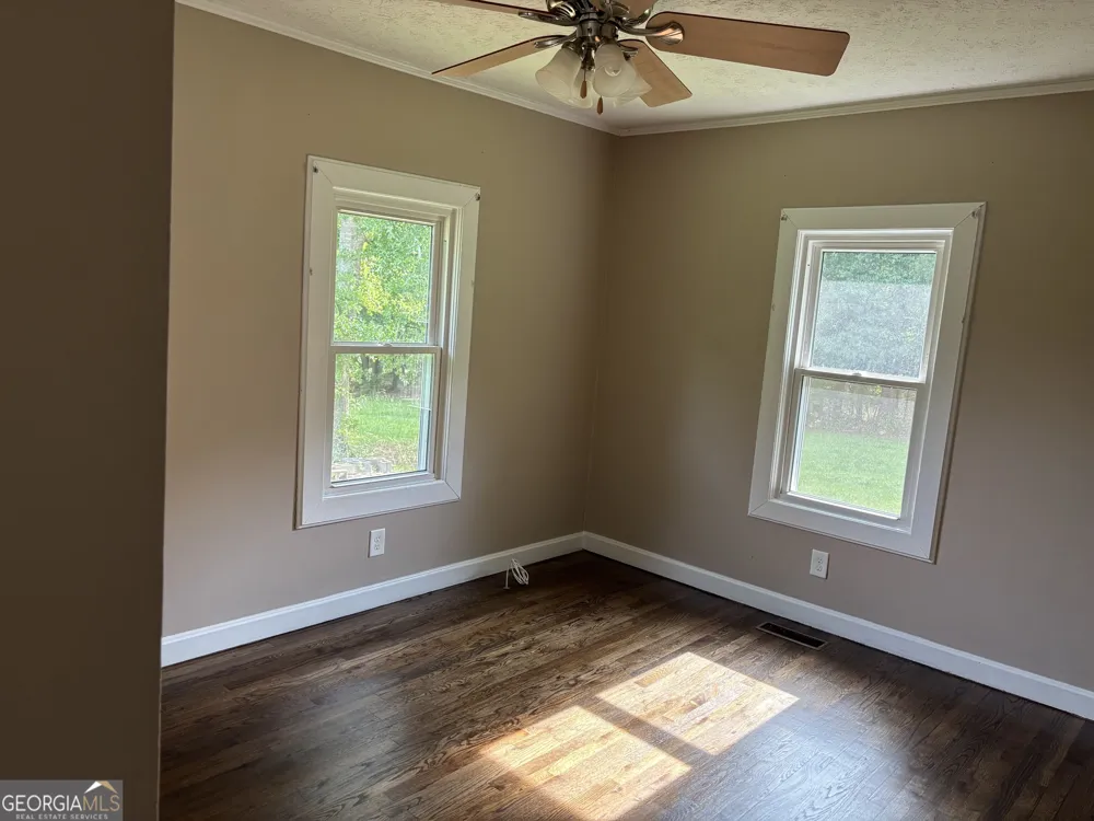 1402 Dewey ST Griffin, GA 30223
