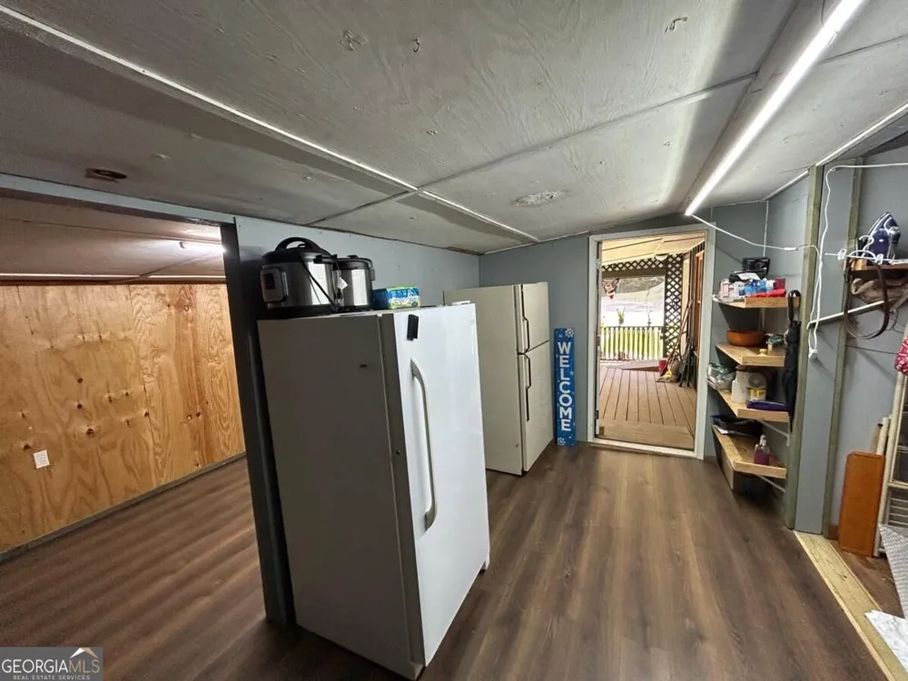 581 N Garrett Branch RD Ellijay, GA 30536