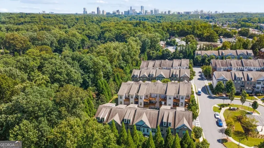 4351 Parkside PL Sandy Springs, GA 30342