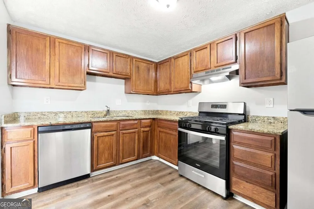 2078 Kimber TRL Stone Mountain, GA 30088