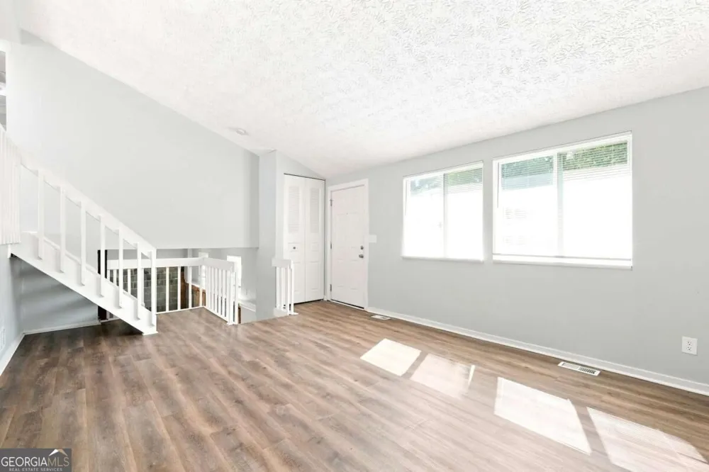 2078 Kimber TRL Stone Mountain, GA 30088