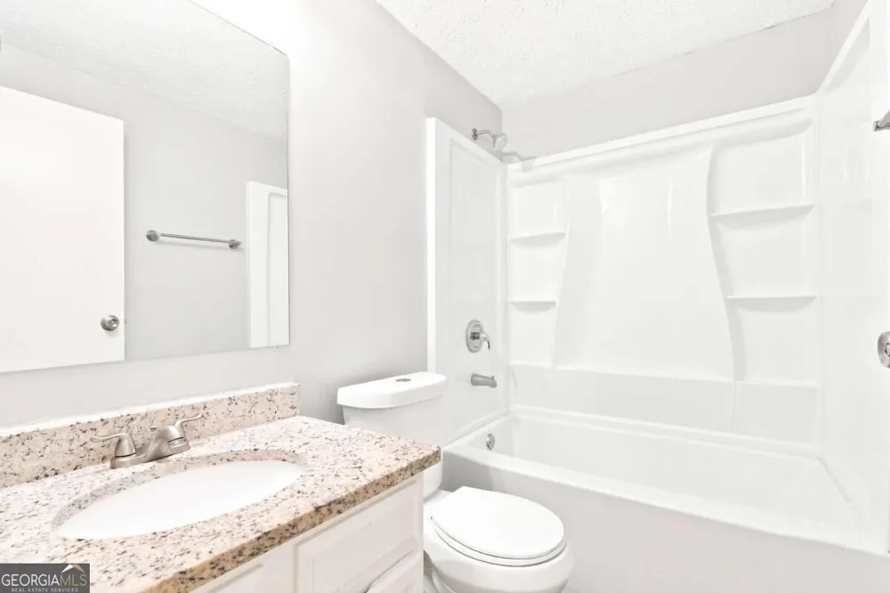 2078 Kimber TRL Stone Mountain, GA 30088