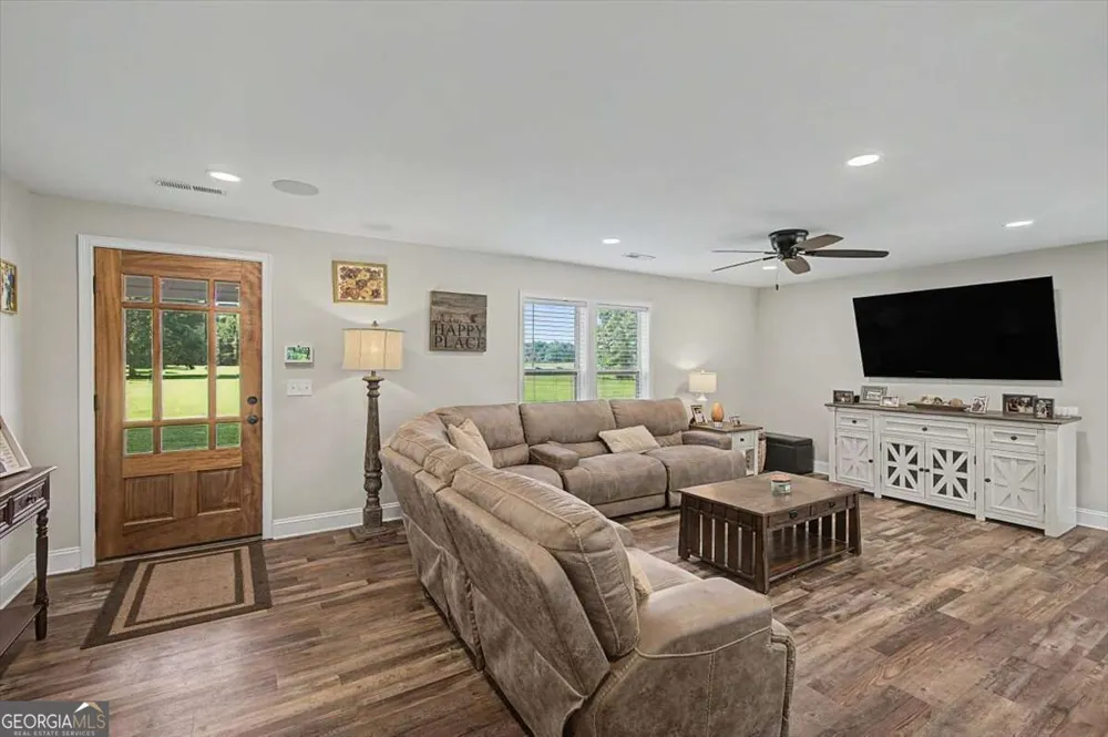 1895 County Road 78 Centre, AL 35960