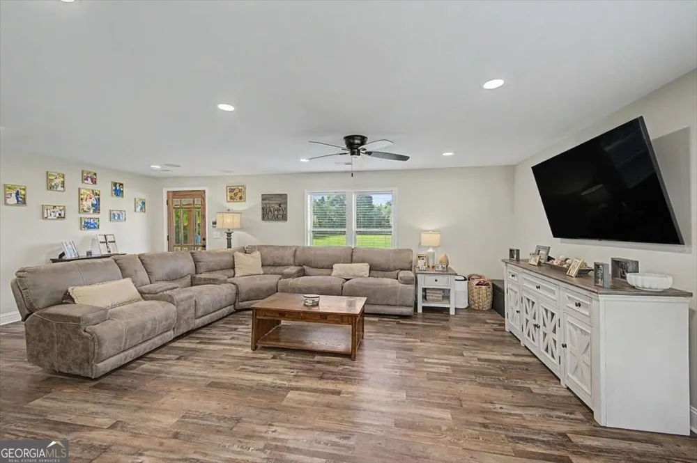 1895 County Road 78 Centre, AL 35960