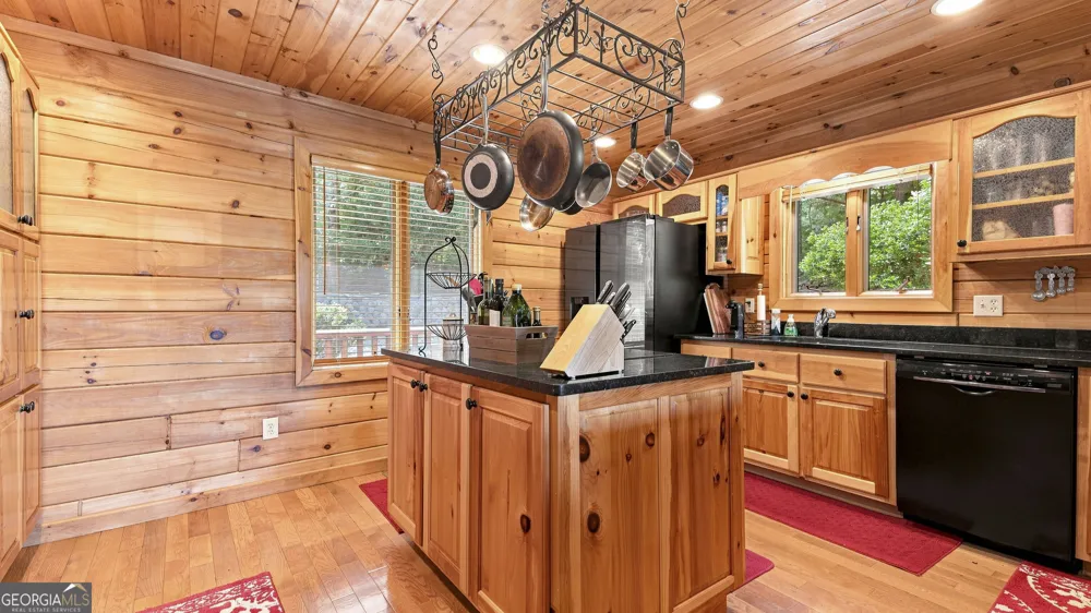 84 Charlotte DR Morganton, GA 30560