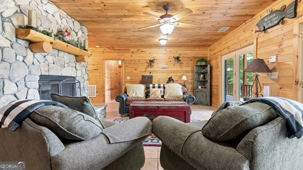 84 Charlotte DR Morganton, GA 30560