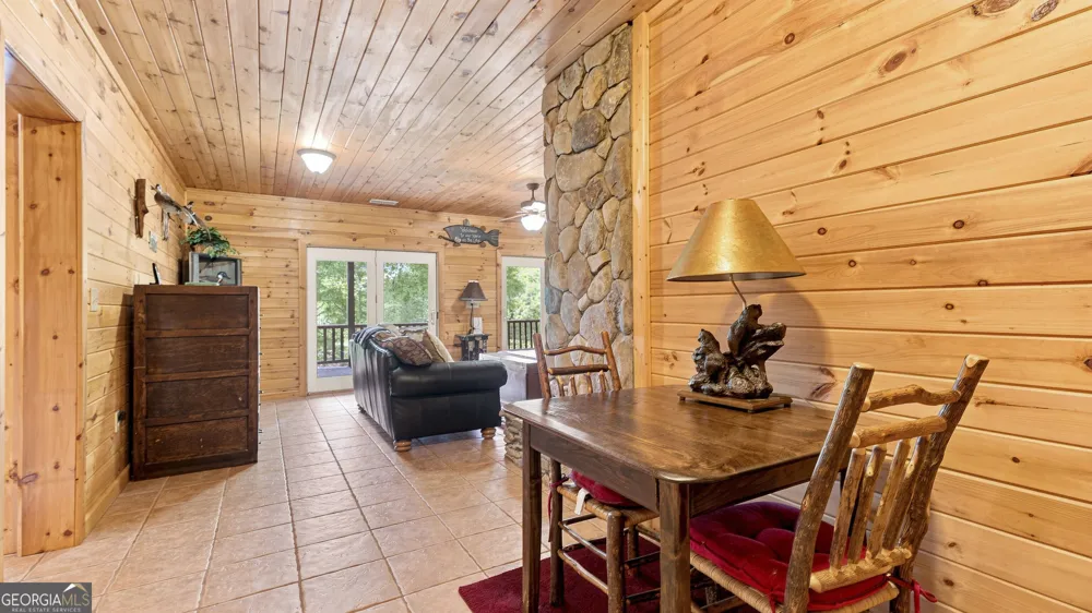 84 Charlotte DR Morganton, GA 30560