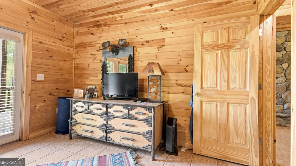 84 Charlotte DR Morganton, GA 30560