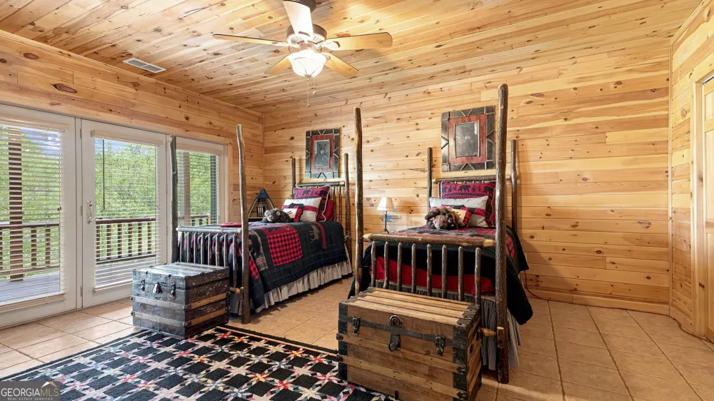 84 Charlotte DR Morganton, GA 30560