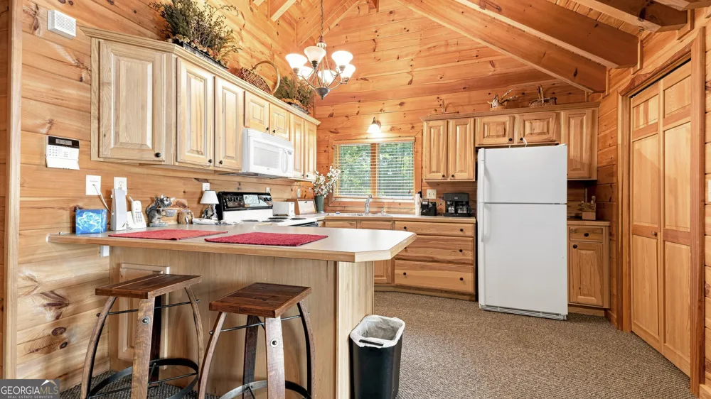 84 Charlotte DR Morganton, GA 30560