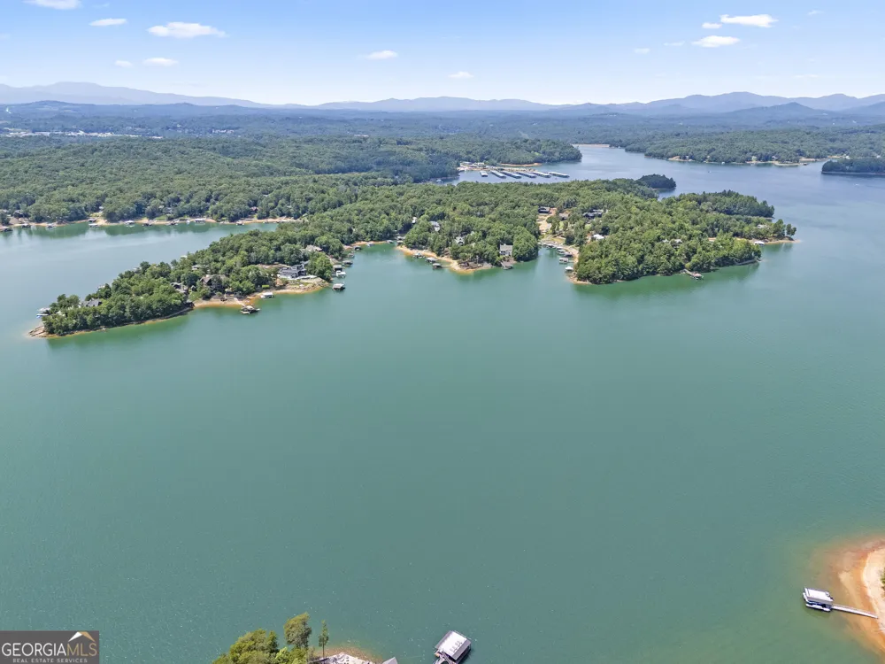 84 Charlotte DR Morganton, GA 30560