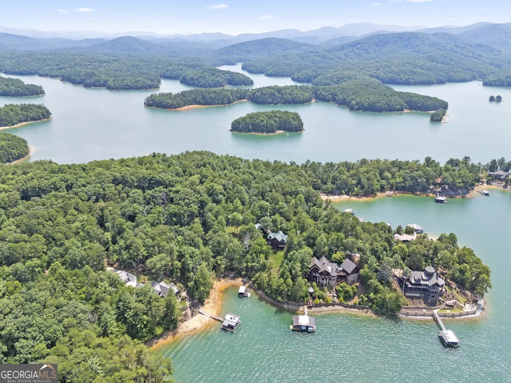 84 Charlotte DR Morganton, GA 30560