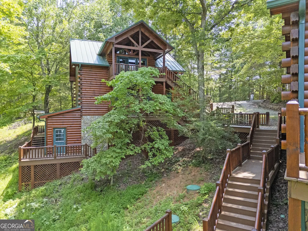 84 Charlotte DR Morganton, GA 30560