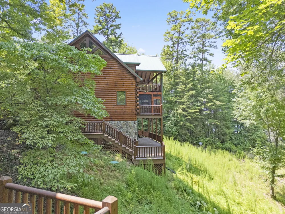 84 Charlotte DR Morganton, GA 30560